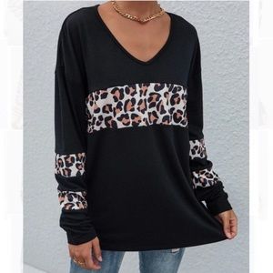🆕NEW!🛍️Varsity Striped Leopard Print Top 🐾